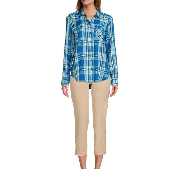 TIME and TRU Womens Cropped Pants Size 6 Beige Zipped Front Pockets New - Picture 6 of 13